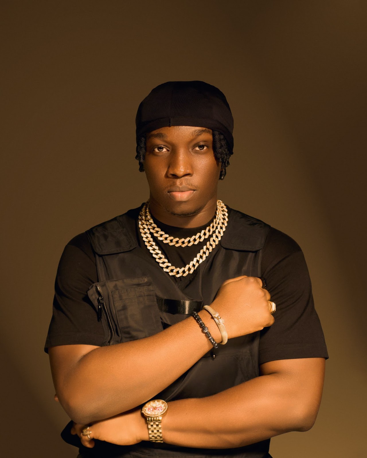 BOI CHASE RELEASES NEW SINGLE “SNEAKY LINK”