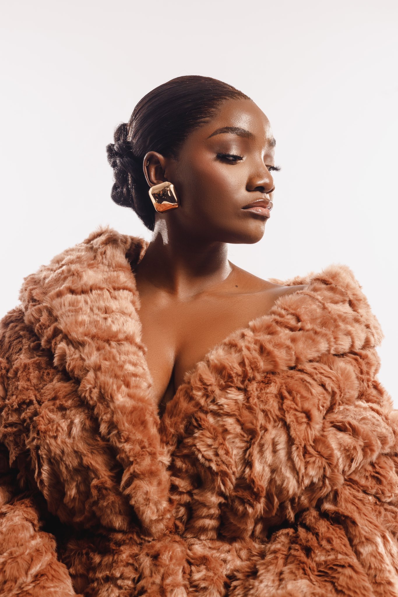 Simi’s Duduke Certified Gold in New Zealand