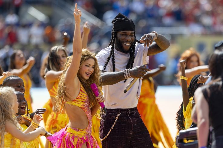 Shakira and Burna Boy performing Dai Dai at the 2026 FIFA World Cup